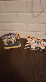 Twee antieke koeien 19e -eeuws zie omschrijving, Ophalen of Verzenden, Zo goed als nieuw, Boerderijdier, Beeldje of Figuurtje