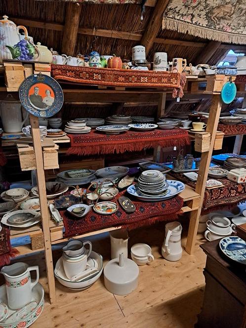 Porselein servies, Huis en Inrichting, Keuken | Servies, Overige stijlen, Porselein, Ophalen of Verzenden