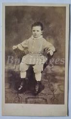 cdv jongetje gestreept pakje in stoel 1860's, Gebruikt, Foto, Voor 1940, Kind