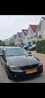 BMW 3-Serie 2.0 I 318 Touring AUT 2012 Zwart, Auto's, Automaat, 1995 cc, 4 cilinders, 1435 kg