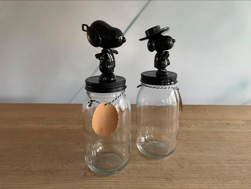 2 schattige voorraadpotten met vintage Snoopy’s, Huis en Inrichting, Keuken | Servies, Nieuw, Overige typen, Overige stijlen, Glas