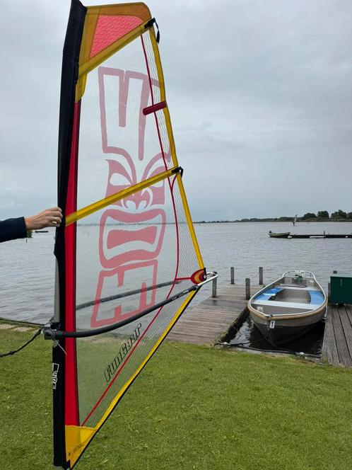 Kinder surfzeil set.Compleet en in goede staat (2,5m2), Watersport en Boten, Windsurfen, Gebruikt, Complete set, Minder dan 250 cm
