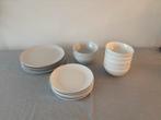 Wit servies: borden en kommen, Ophalen, Gebruikt, Bord(en), Effen