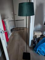 Vloerlamp met groene suède kap, Huis en Inrichting, Ophalen, Zo goed als nieuw, Stof, Modern