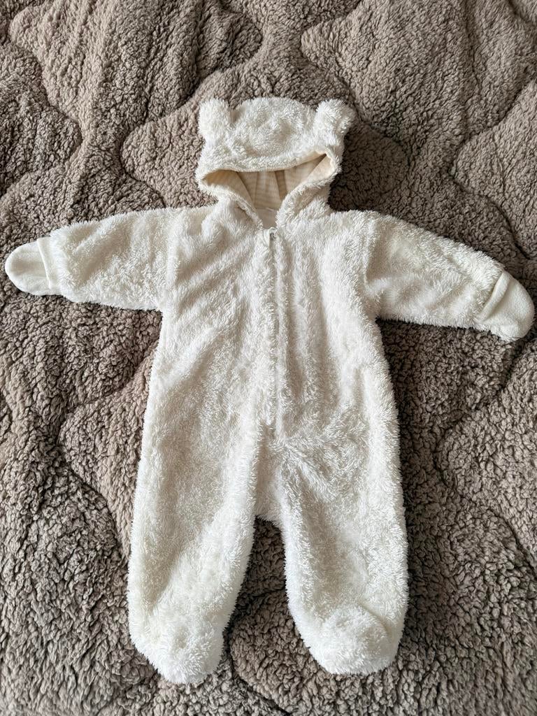 Schattig crème pakje maat 62 met omvouwbare wantjes, Ophalen of Verzenden, Gebruikt, Jongetje of Meisje