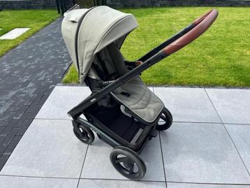 Mutsy Icon kinderwagen beschikbaar voor biedingen