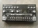 Behringer Td-3 met decksaver, Muziek en Instrumenten, Synthesizers, Gebruikt, Overige aantallen, Met midi-aansluiting, Ophalen