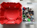 13 Beyblades met arena en 9 launchers, Ophalen, Zo goed als nieuw