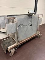 Geiten- / kalverweegschaal met weegkooi – werkend, Ophalen