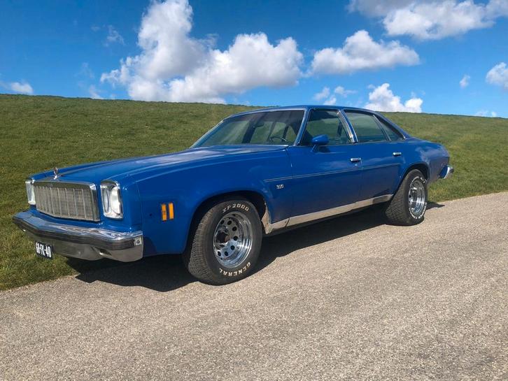 Chevrolet CHEVELLE MALIBU 1975 V8, Auto's, Oldtimers, Particulier, Benzine, Sedan, Handgeschakeld, Geïmporteerd, Blauw, Ophalen