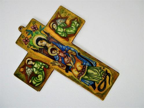 Geëmailleerd kruis Maria en Jezus 2 Engelen en slang gesign., Antiek en Kunst, Antiek | Religie, Ophalen of Verzenden