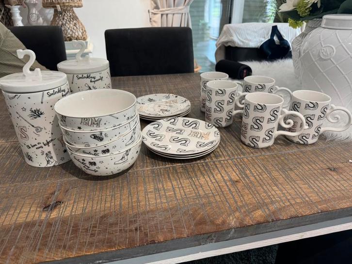 Riviera maison heerlijk avondje sint servies, Huis en Inrichting, Keuken | Servies, Zo goed als nieuw, Kom(men), Overige stijlen