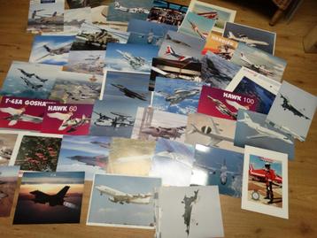 Partij  foto’s / info-bladen gevechtsvliegtuigen krijgsmacht beschikbaar voor biedingen