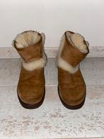 UGG mt 40, Kleding | Dames, Schoenen, UGG, Lage of Enkellaarzen, Ophalen of Verzenden, Gedragen
