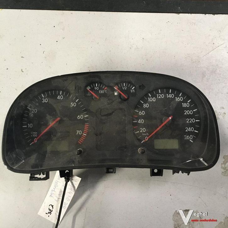 Vw Golf 4 1.8 20V 1998  1600074   Km Tellerklok   ( barst in, Auto-onderdelen, Dashboard en Schakelaars, Gebruikt, Ophalen of Verzenden