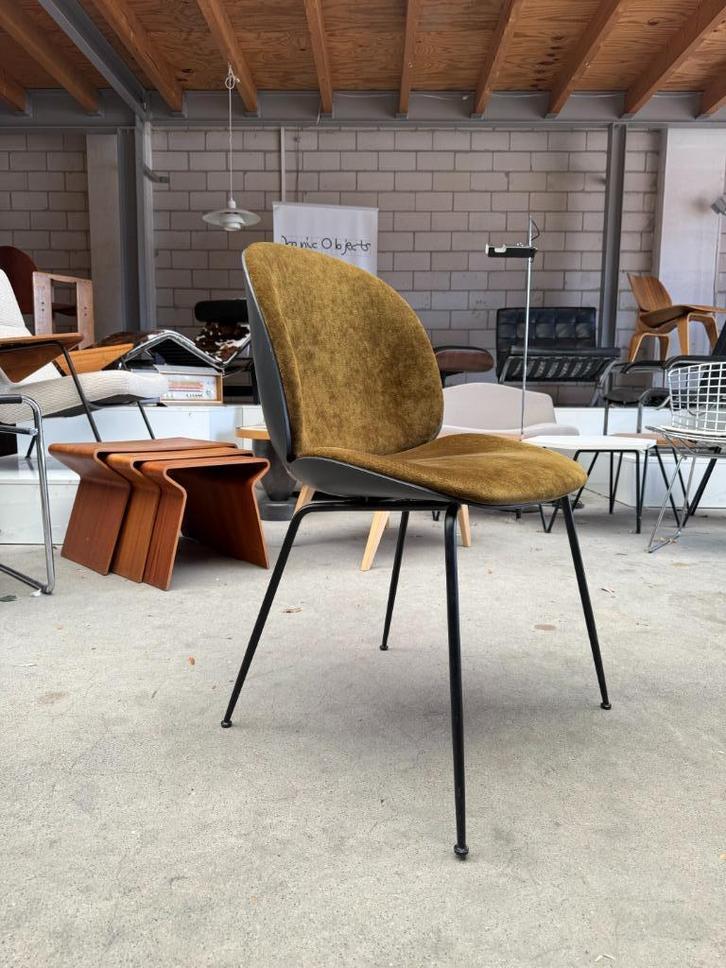 Gubi Beetle Chair, GamFratesi, Huis en Inrichting, Stoelen, Gebruikt, Eén, Kunststof, Stof, Overige kleuren, Ophalen