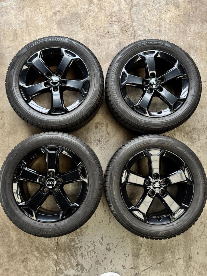 17” Audi Q2 velgen met Bridgestone winterbanden 215 55 17, Auto-onderdelen, Banden en Velgen, Banden en Velgen, Winterbanden, 17 inch