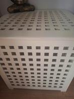 Ikea opbergtafel/kruk ,wit geschilderd als je het schuurt is, Huis en Inrichting, Woonaccessoires | Kisten, Ophalen, Zo goed als nieuw