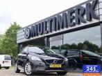 Volvo V40 Cross Country 1.5 T3 Polar+ Luxury, veel extra's, 4 cilinders, 700 kg, Zwart, Bedrijf
