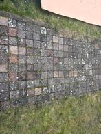 Partij van 18m2 kleine tuintegels klinkers, Ophalen, Zo goed als nieuw, Beton, Klinkers
