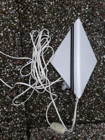 Vlieger wandlampje beschikbaar voor biedingen