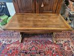Antieke eettafel, Ophalen
