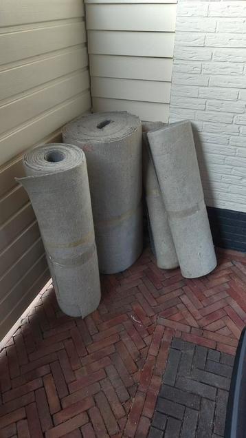 Tapijt loper ca 50 meter beschikbaar voor biedingen