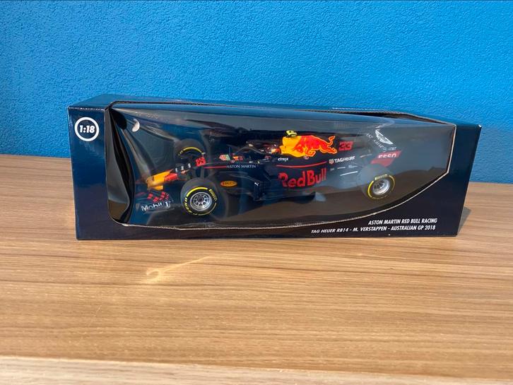 Red Bull RB14 Verstappen Australian GP Minichamps 1:18, Hobby en Vrije tijd, Modelauto's | 1:18, Zo goed als nieuw, Auto, MiniChamps