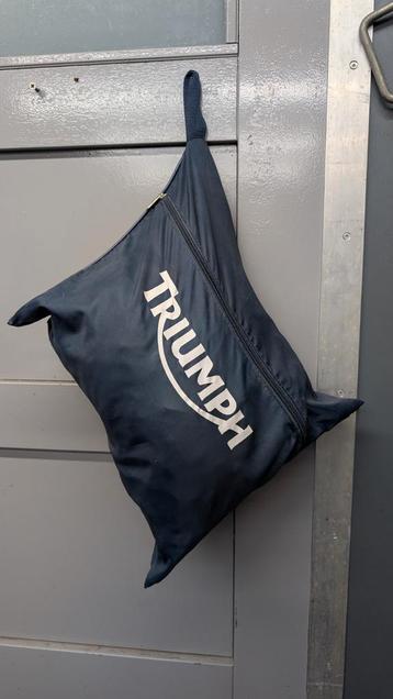 Originele Triumph Speed Triple 2005-2010 motorhoes  beschikbaar voor biedingen