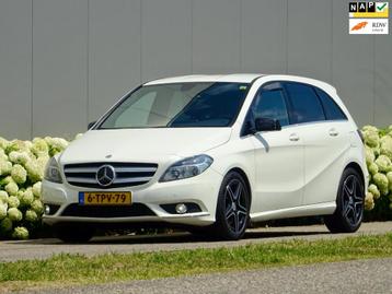 Mercedes-Benz B-klasse 180 AMG Prestige // Scherm-Groot / ap beschikbaar voor biedingen