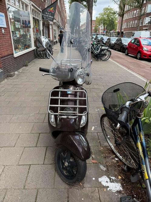 Vespa lx50 - 2011 - snor - 27000 km, Fietsen en Brommers, Scooters | Vespa, Gebruikt, Vespa LX, Maximaal 25 km/u, Benzine, Ophalen