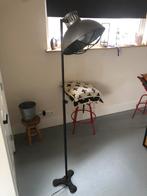 Industriële vloerlamp, Huis en Inrichting, Lampen | Vloerlampen, Ophalen, Gebruikt, Metaal, 150 tot 200 cm