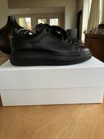 Alexander mcqueen - oversized sneaker - zwart - maat 42, Alexander McQueen, Zwart, Ophalen of Verzenden, Sneakers of Gympen