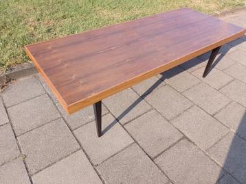 retro  salon tafel beschikbaar voor biedingen