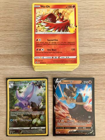 Set van 100 verschillende originele Pokemon kaarten beschikbaar voor biedingen
