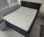 Ikea Bed met matras en Memoryfoam topper 140cm breed, Ophalen, Zo goed als nieuw