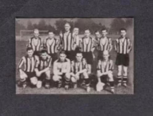 Voetbalplaatje VVV Venlo Elftal 1951-1952., Verzamelen, Overige Verzamelen, Zo goed als nieuw, Verzenden