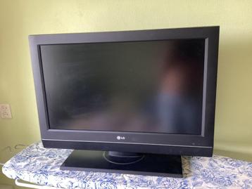 Goed werkende LG 32LC51 TV beschikbaar voor biedingen