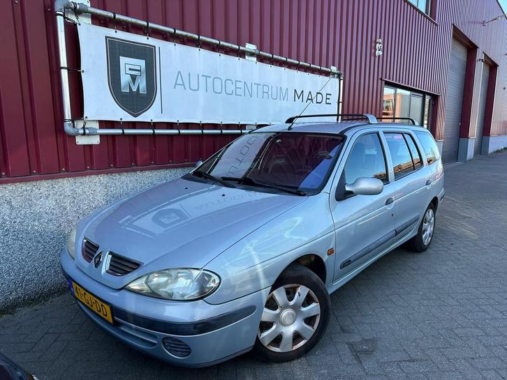 Renault Mégane Break 1.6-16V Expression // Airco // Trekhaa, Auto's, Renault, Bedrijf, Te koop, Mégane, ABS, Airbags, Airconditioning