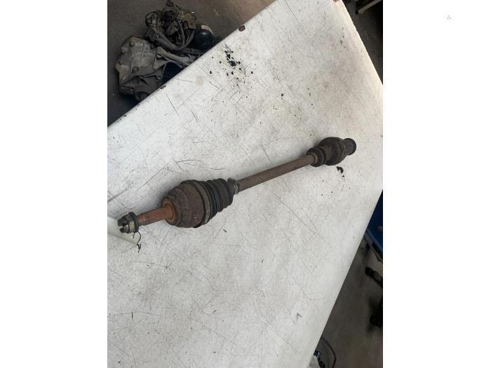 Aandrijfas rechts-voor van een Renault Kangoo, Auto-onderdelen, Remmen en Aandrijving, Renault, Gebruikt, 3 maanden garantie, Ophalen of Verzenden