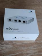 Ubiquiti UniFi Security Gateway (USG), Computers en Software, Netwerk switches, Ophalen of Verzenden, Zo goed als nieuw