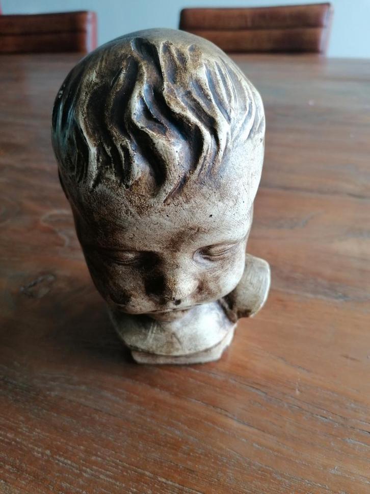 Gesigneerd VV340 Kinderhoofdje Beeld, Antiek en Kunst, Kunst | Beelden en Houtsnijwerken, Ophalen of Verzenden