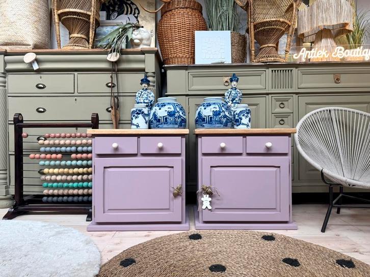 2 nachtkastjes roze halkastje buikkastje halkastje, Huis en Inrichting, Slaapkamer | Nachtkastjes, Zo goed als nieuw, 55 tot 70 cm