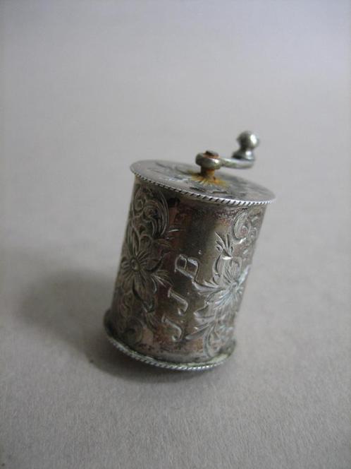 Antiek zilver centimeter meetlint naaigerei, Antiek en Kunst, Antiek | Goud en Zilver, Zilver, Ophalen of Verzenden