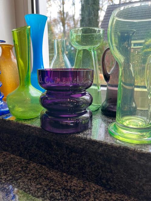 Vaas, paars, O.C. Bataafse Kamp, Maya Wildevuur, Antiek en Kunst, Antiek | Glas en Kristal, Ophalen of Verzenden