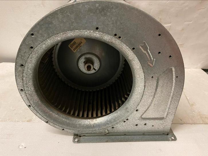 Brink Allure B40 Syst-Ventilator 531045 DD 11-11 TH TAC2 1/1, Doe-het-zelf en Verbouw, Motoren, Zo goed als nieuw, Ophalen of Verzenden
