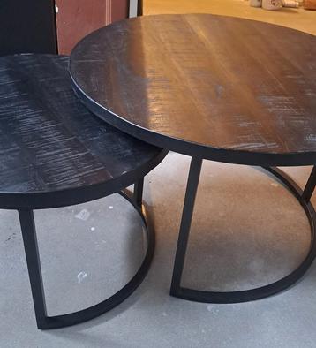 2 nette salontafels Zwart. beschikbaar voor biedingen