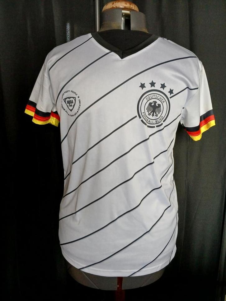 Duits voetbalshirt - Maat L, Kleding | Heren, T-shirts, Maat 52/54 (L), Ophalen of Verzenden