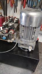 Hydrauliek unit, Ophalen, Zo goed als nieuw