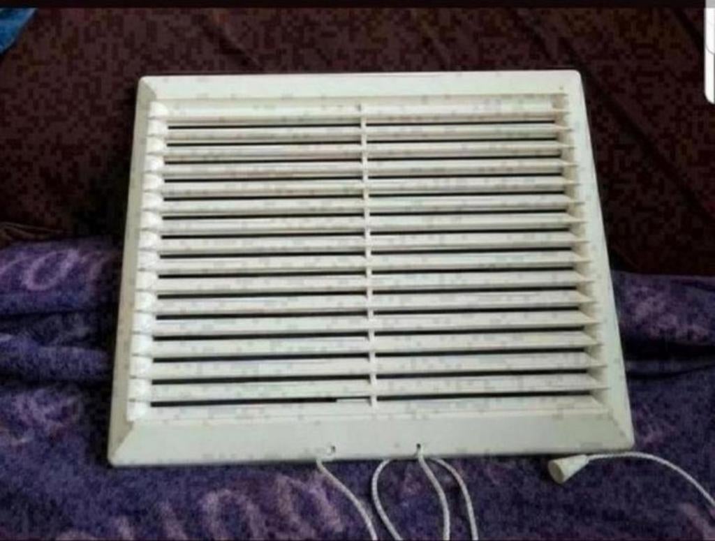 ventilatierooster 25cm bij 21cm €6,00, Ophalen of Verzenden, Zo goed als nieuw, Ventilator